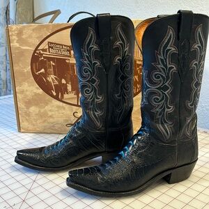 Lucchese 1883 black ostrich leg cowboy boots women’s size 8.5, embroidered shaft